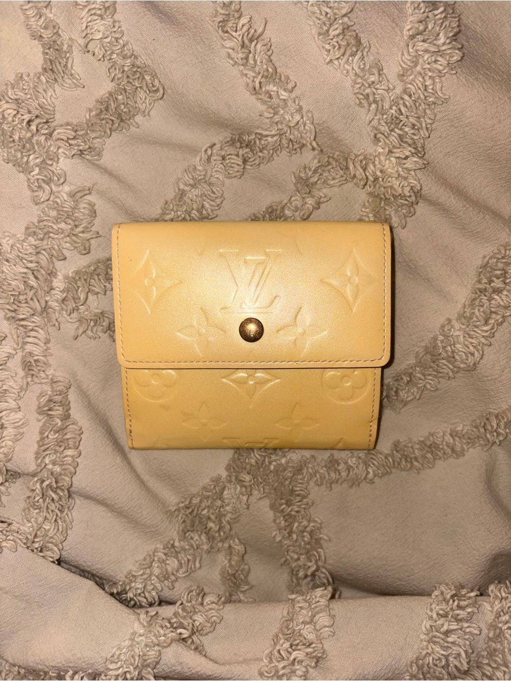 Authentic Louis Vuitton Monogram Vernis Elise Wallet Yellow Champagne Vintage LV